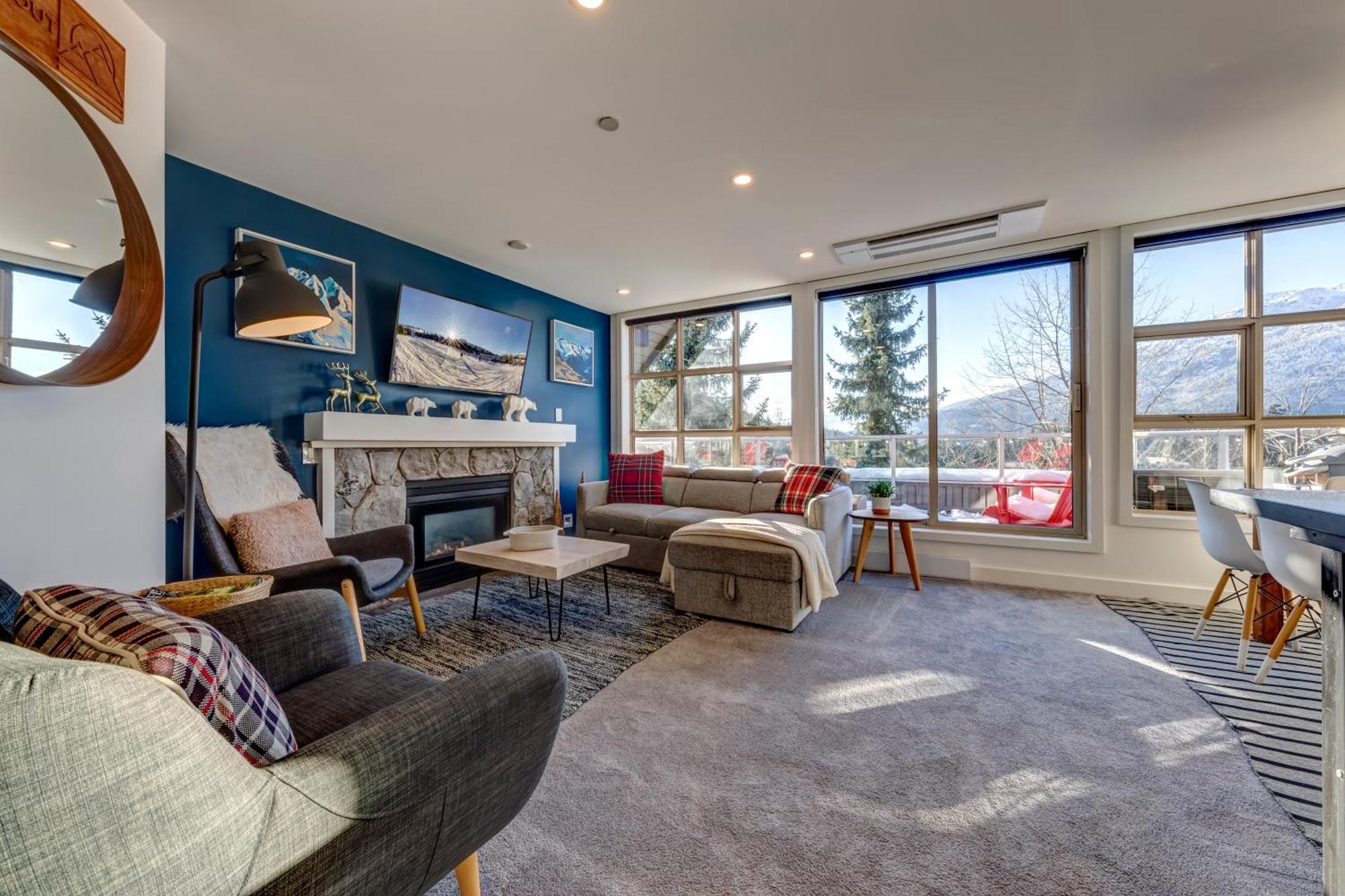 The Lookout Penthouse // A Luxe Suite In Whistler Eksteriør bilde