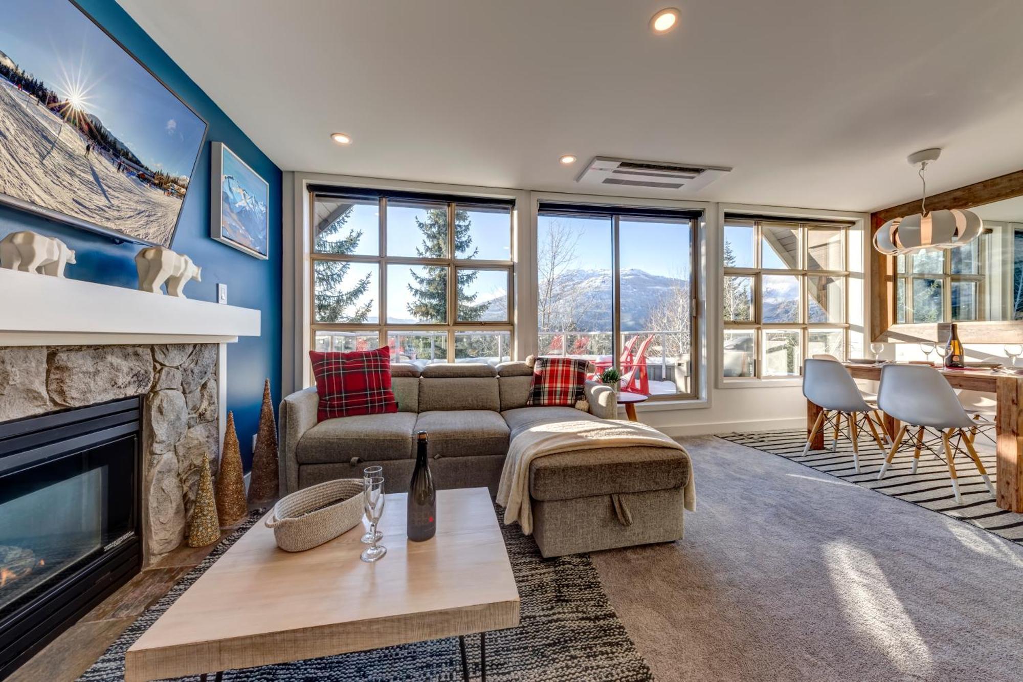 The Lookout Penthouse // A Luxe Suite In Whistler Eksteriør bilde