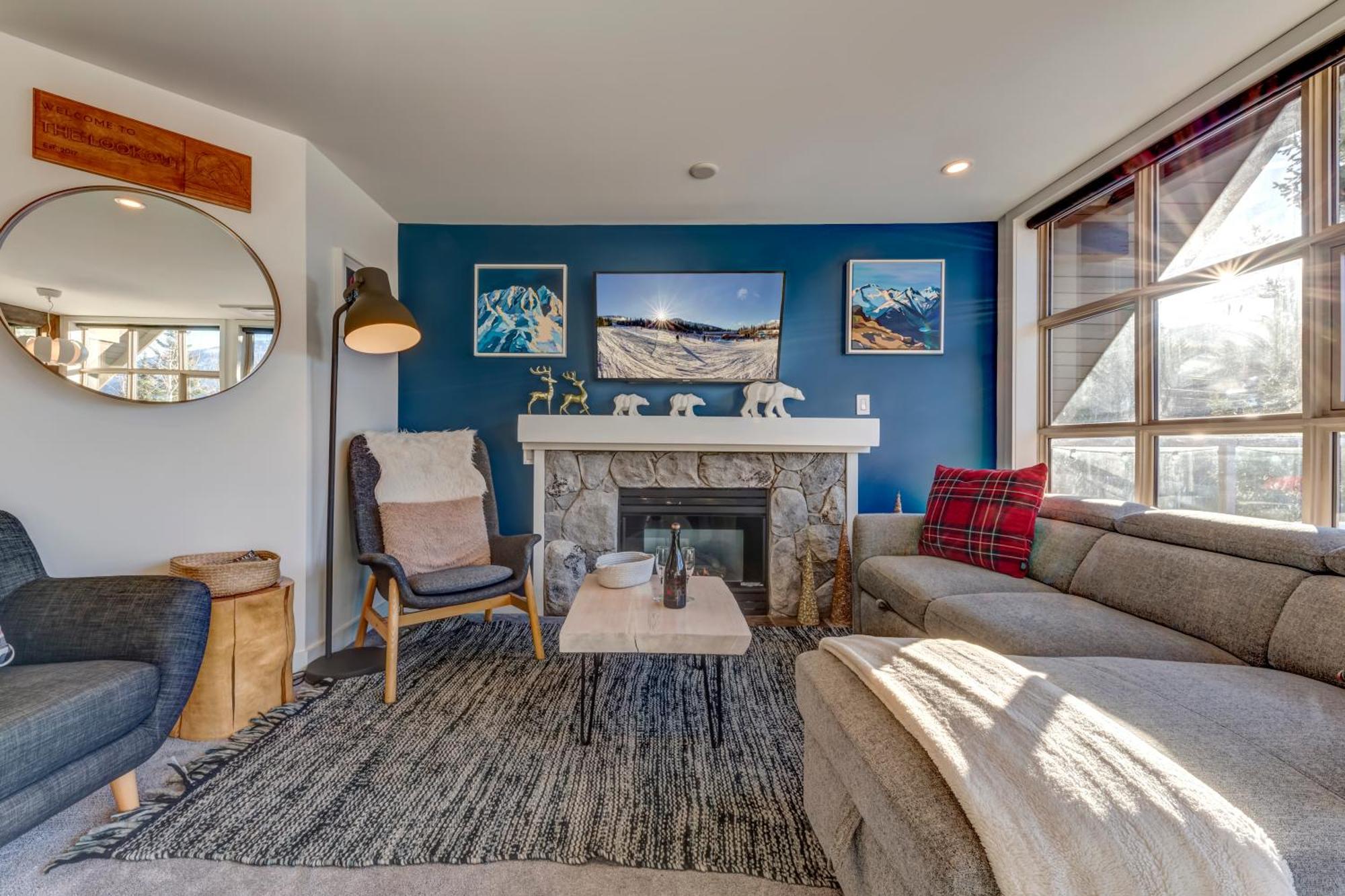 The Lookout Penthouse // A Luxe Suite In Whistler Eksteriør bilde