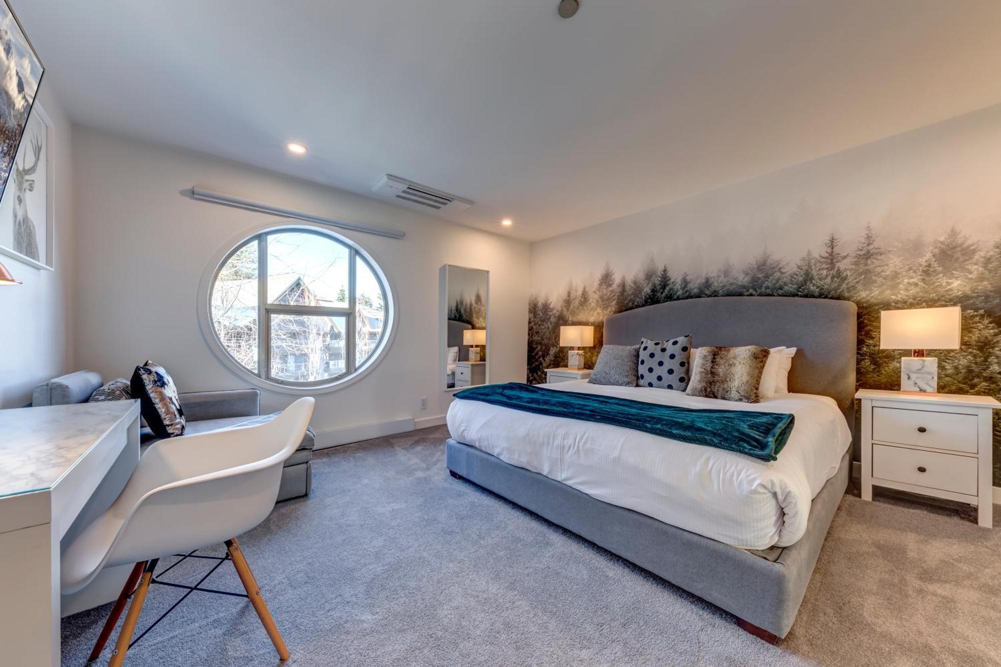 The Lookout Penthouse // A Luxe Suite In Whistler Eksteriør bilde